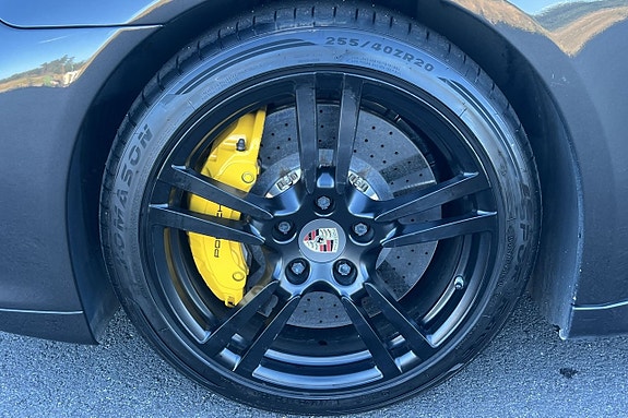 Porsche Panamera Turbo S 13 of 15