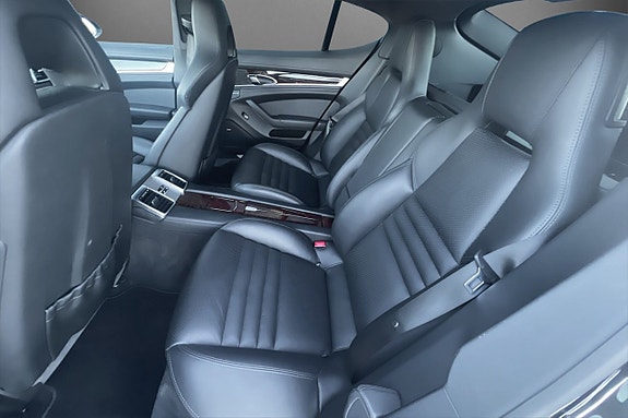 Porsche Panamera Turbo S 11 of 15