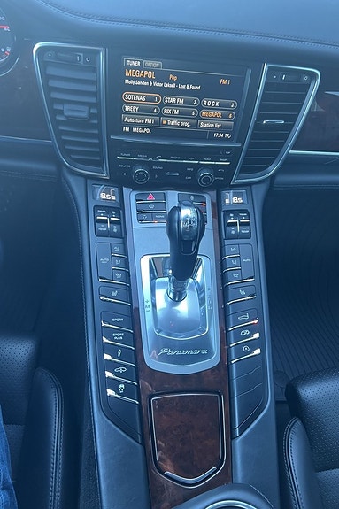 Porsche Panamera Turbo S 8 of 15