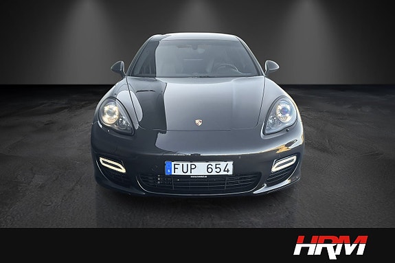 Porsche Panamera Turbo S 3 of 15