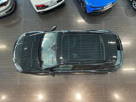 Porsche Cayenne 5 of 21
