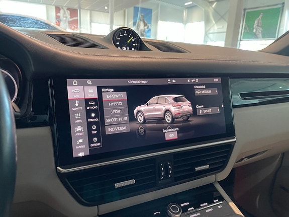 Porsche Cayenne 19 of 21