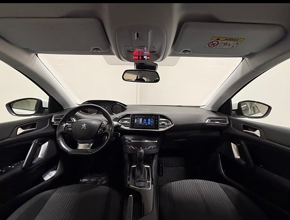 Peugeot 308 SW 4 of 4