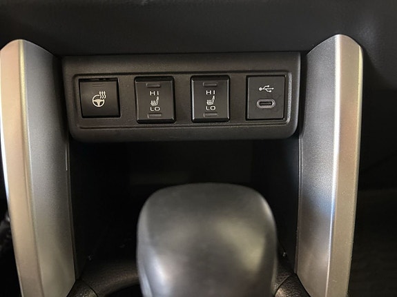 Toyota Corolla Cross 14 of 16