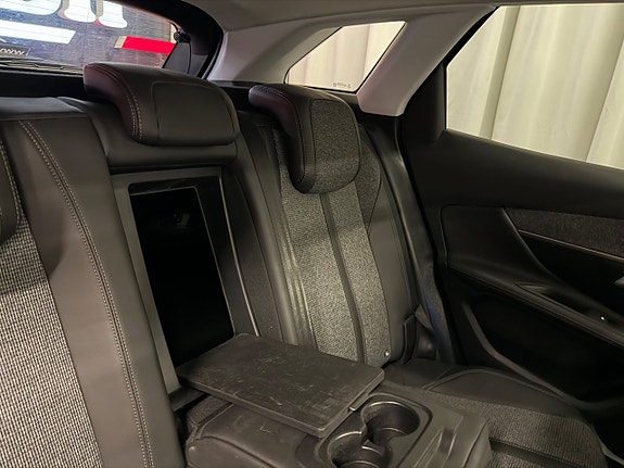 Peugeot 3008 22 of 29