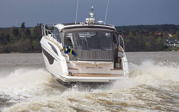 Princess V40 2 of 4