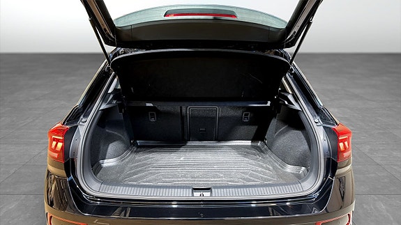 Volkswagen T-Roc 12 of 19