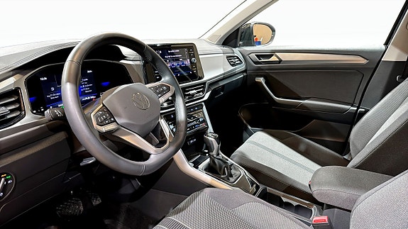 Volkswagen T-Roc 7 of 19