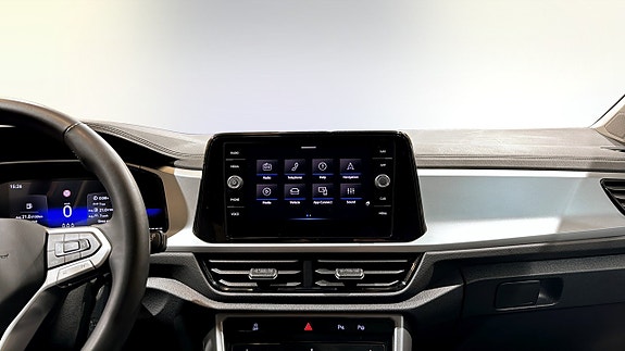 Volkswagen T-Roc 9 of 19