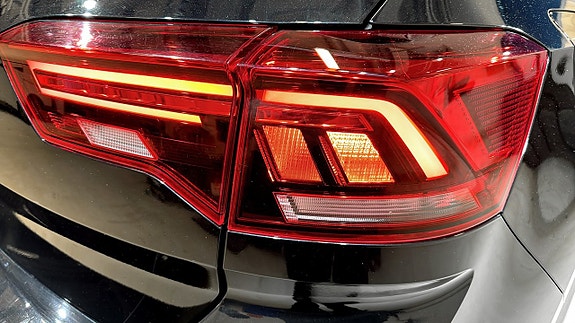 Volkswagen T-Roc 13 of 19