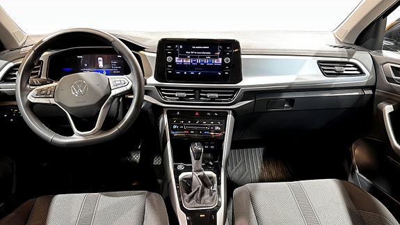 Volkswagen T-Roc 10 of 19