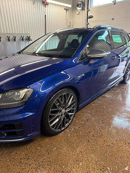Volkswagen Golf VII 2 of 6