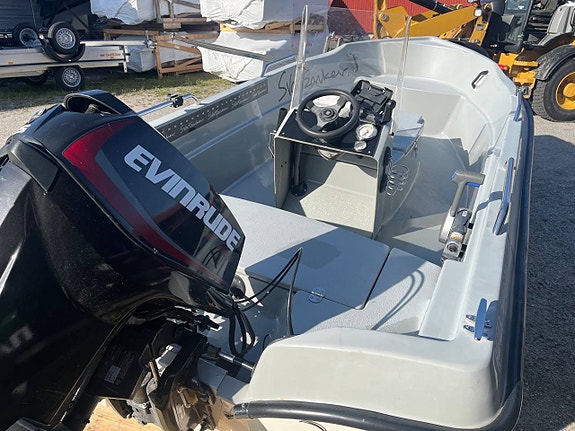 Ryds 438 BF, Evinrude 25 e-tec -17 3 of 5