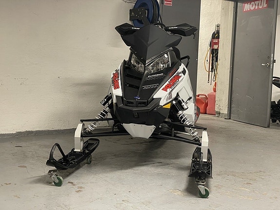 Polaris Assault 600 144" -14 Sveg 2 of 6