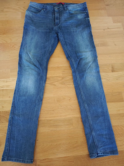 Product image 1 of 6