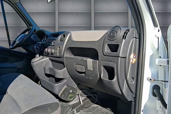 Renault Master 9 of 12
