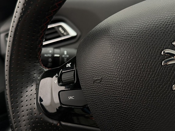 Peugeot 308 20 of 26