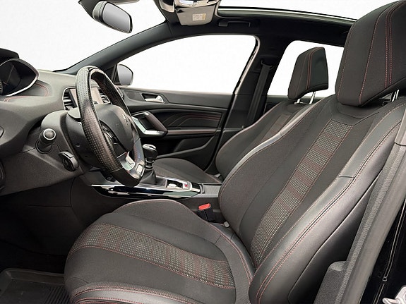 Peugeot 308 11 of 26