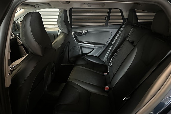 Volvo V60 17 of 18