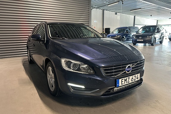 Volvo V60 3 of 18
