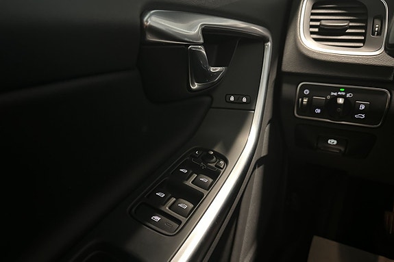 Volvo V60 13 of 18