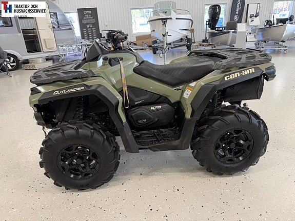 Can-Am Outlander 570 PRO+ Traktor B -20 2 of 8