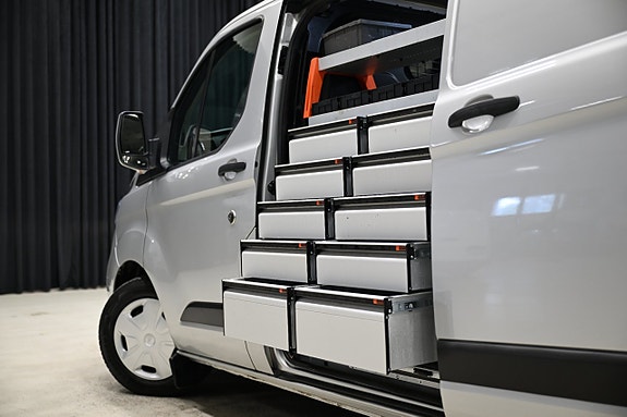 Ford Transit Custom 8 of 30