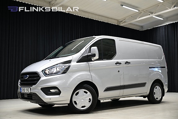 Ford Transit Custom 2 of 30