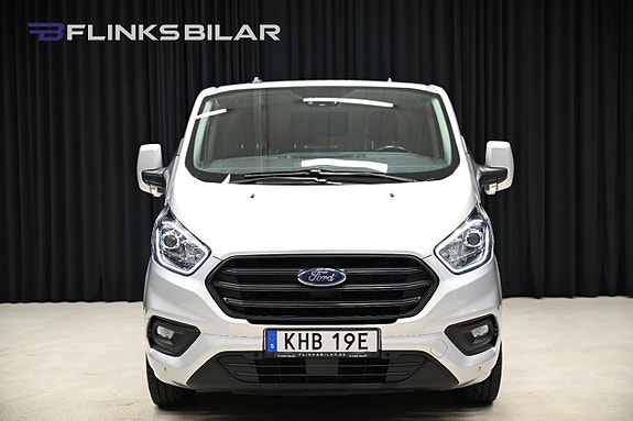 Ford Transit Custom 16 of 30