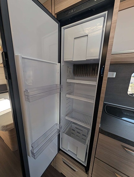 Knaus 540 UE 60 Years Edition 15 of 18