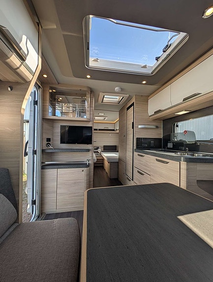 Knaus 540 UE 60 Years Edition 9 of 18
