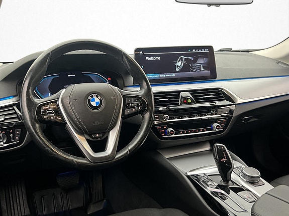 BMW 530e 12 of 30