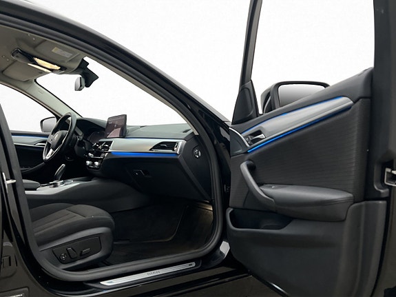 BMW 530e 27 of 30