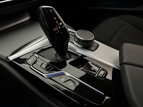 BMW 530e 25 of 30