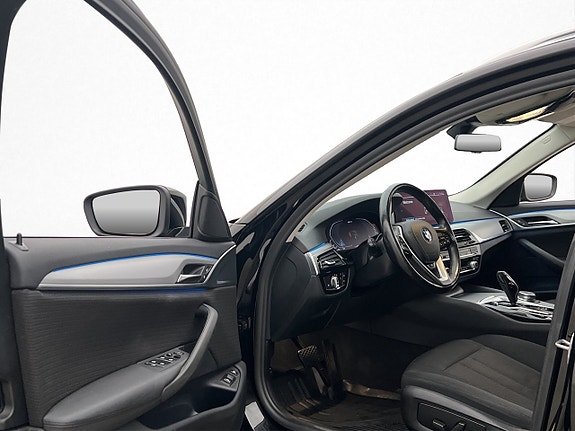 BMW 530e 10 of 30
