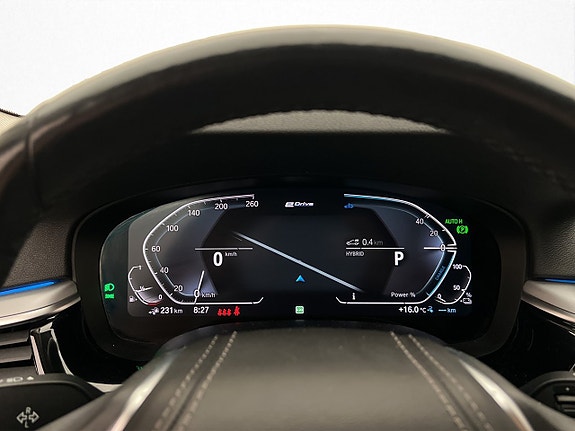BMW 530e 16 of 30