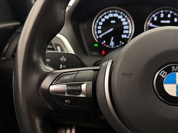 BMW 118i 23 of 28