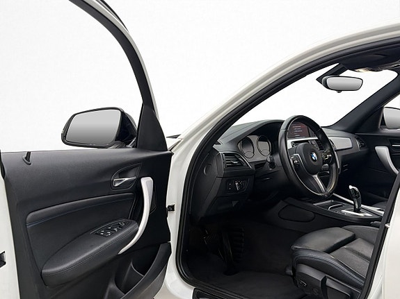 BMW 118i 13 of 28