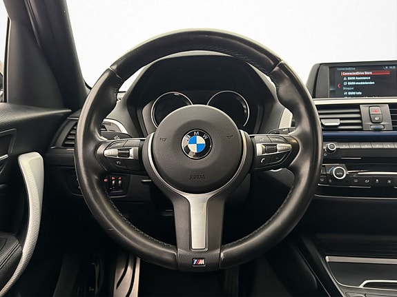 BMW 118i 12 of 28