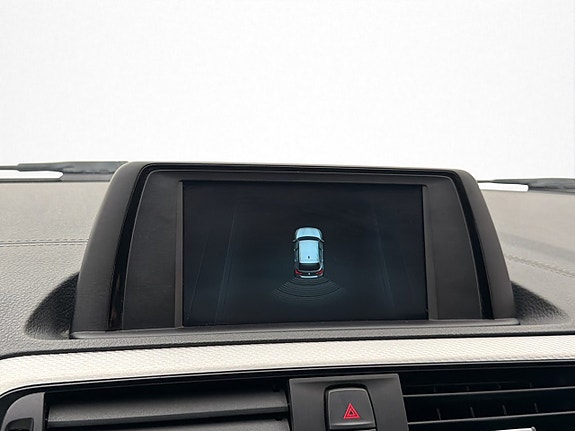 BMW 118i 16 of 28
