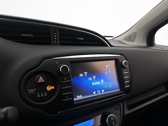 Toyota Yaris 17 of 22