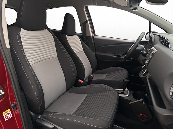 Toyota Yaris 14 of 22