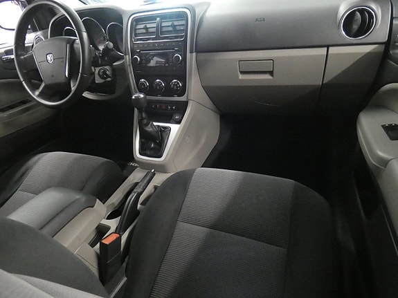 Dodge Caliber 13 of 16