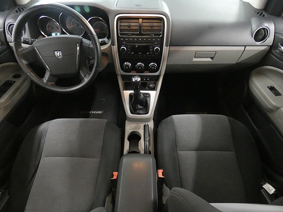 Dodge Caliber 12 of 16