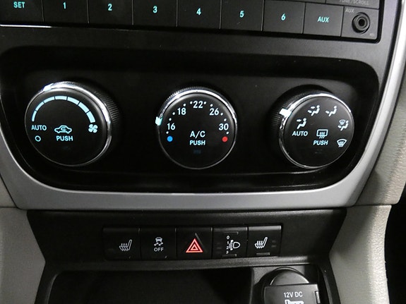 Dodge Caliber 10 of 16