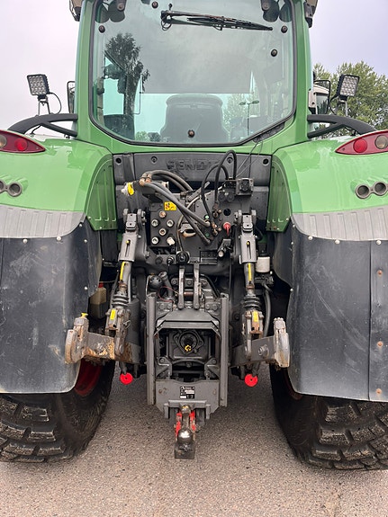 Fendt 724 Vario Profi Plus 6 of 6