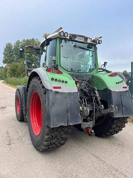 Fendt 724 Vario Profi Plus 4 of 6