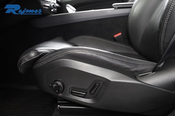 Volvo XC60 12 of 27