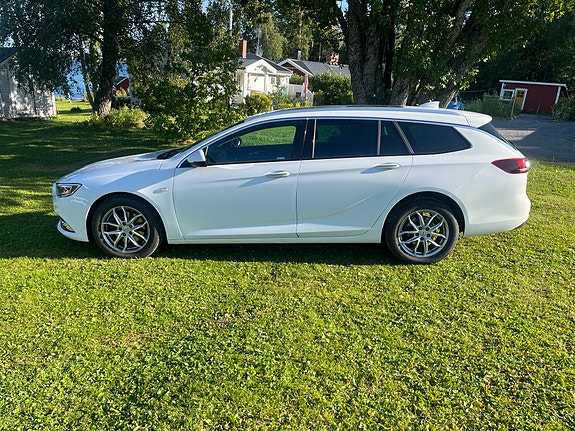 Opel Insignia 3 of 4