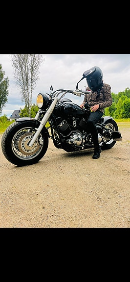 Yamaha XVS1100A 7 of 8